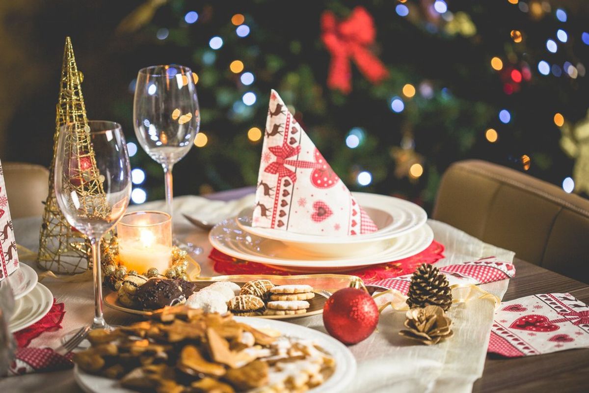 College Guide: 3 Wine & Food Pairings For Any Holiday Event