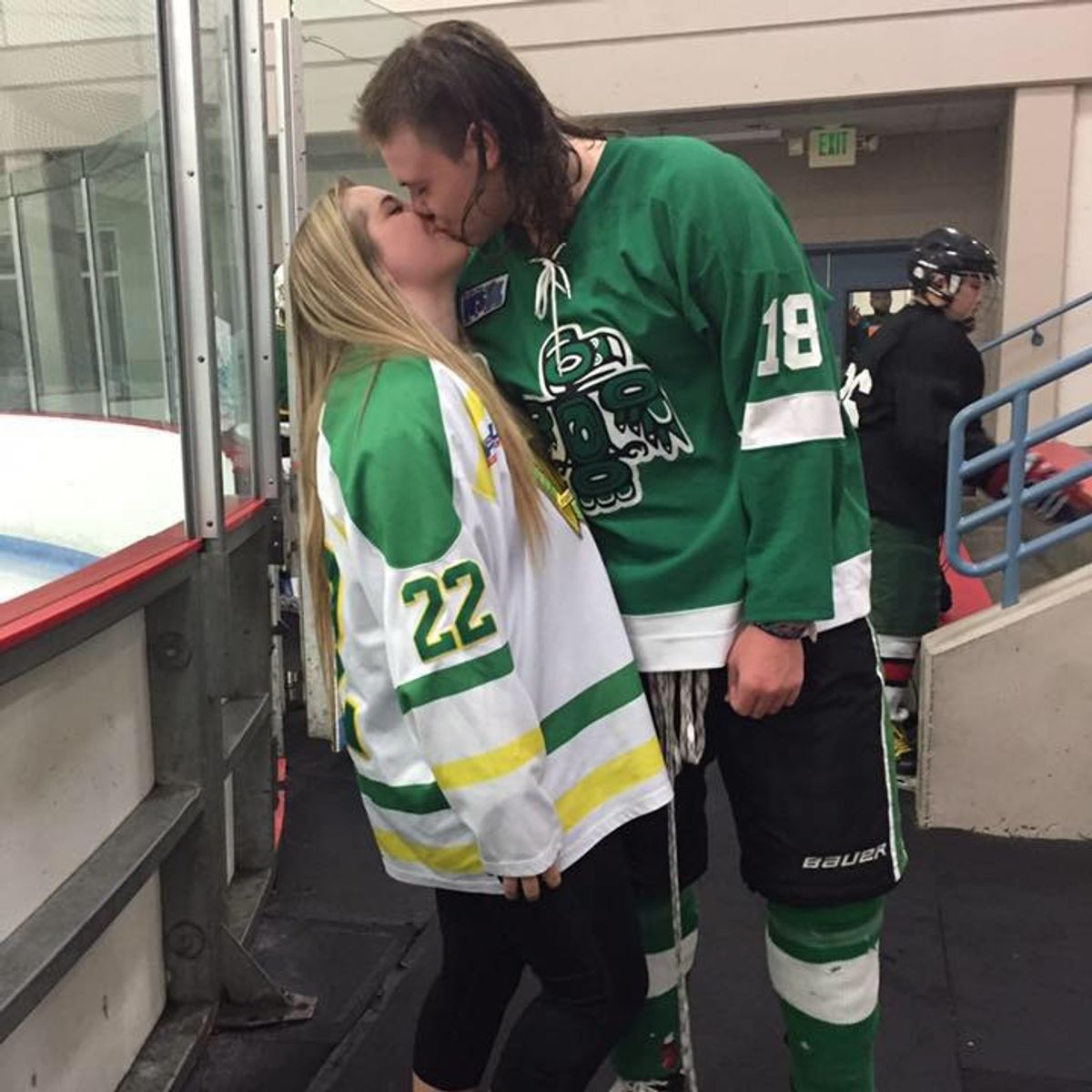 Junior Hockey From A Girlfriend's Perspective
