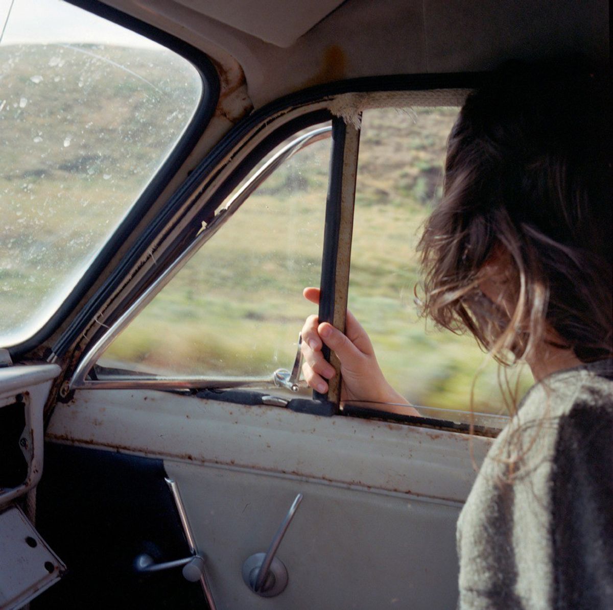 10 Essential Feel-Good Jams For Your Next Roadtrip
