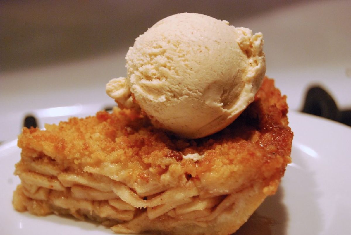 Vanilla Ice Cream On Apple Pie Is A Thing