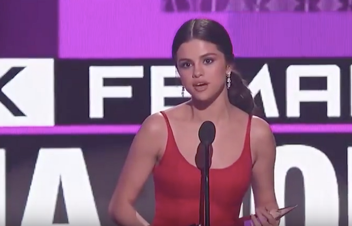 Selena Gomez’s Emotional AMA Speech Brings Awareness To Mental Health Issues
