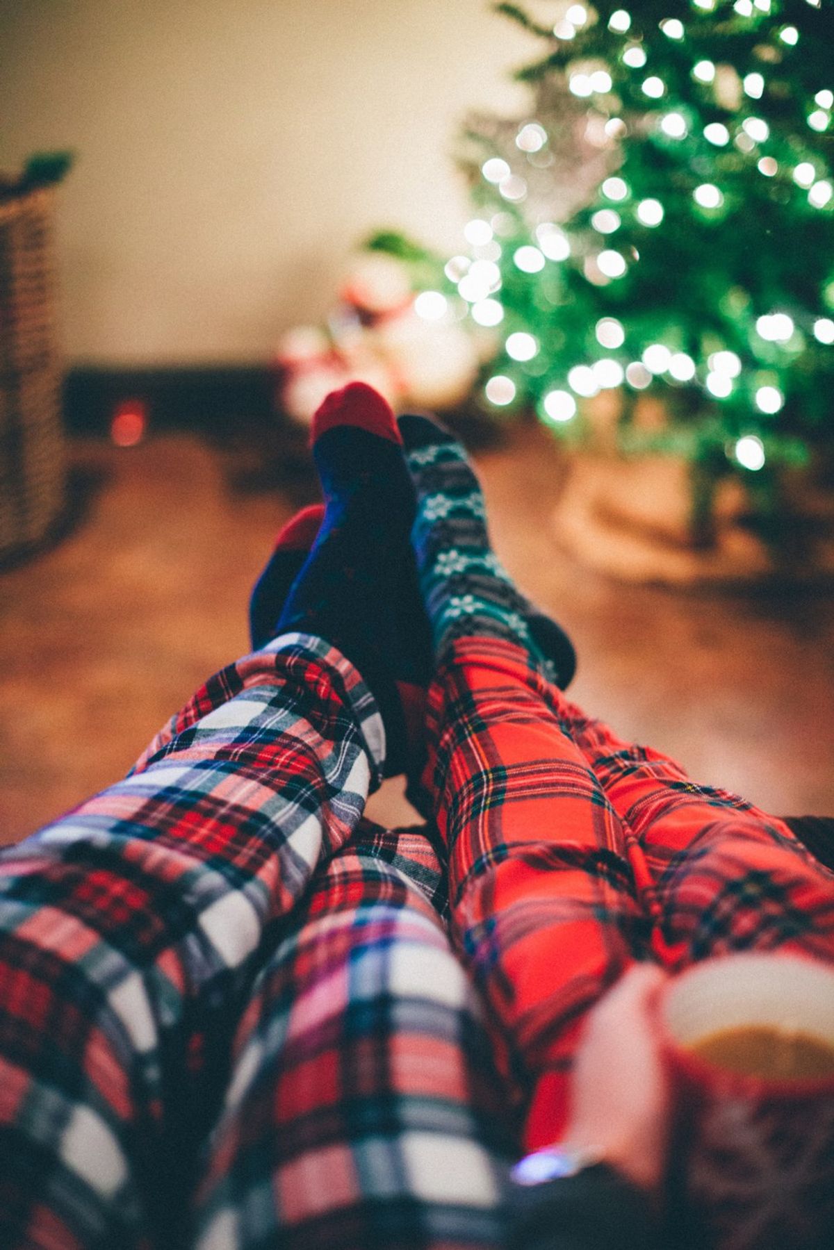 5 Thoughts An Anxious Person Has When Bringing Someone Home for the Holidays