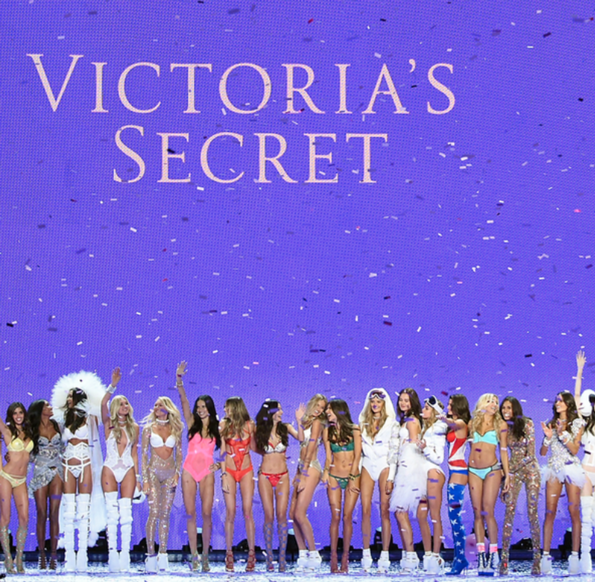 10 Thoughts You Have During The Victoria's Secret Fashion Show