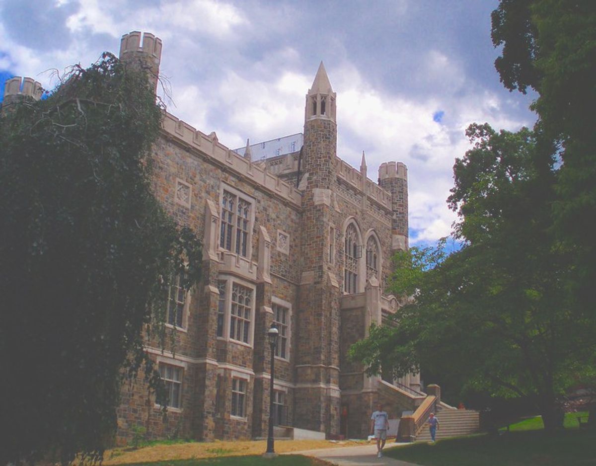 Calling Lehigh’s Greek Life ‘Welcoming’ Is A Bunch Of Garbage