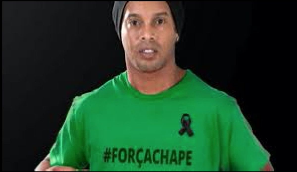 Ronaldinho May Sign With Chapecoense To Help Rebuild