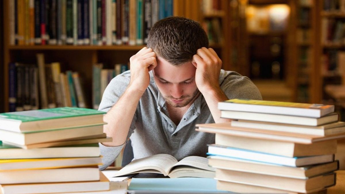 7 Thoughts You Have During Finals Week