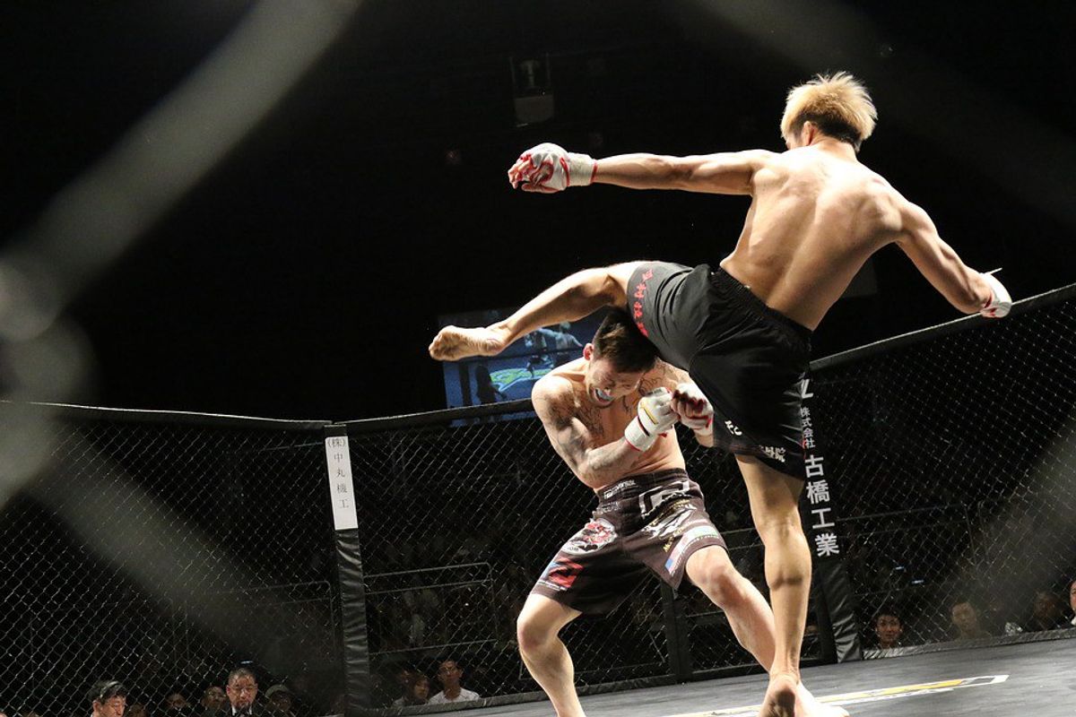 Why Don't MMA Fighters Fight At Their Natural Weight?