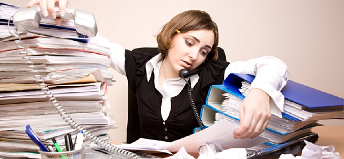 10 Struggles Of Being A Receptionist