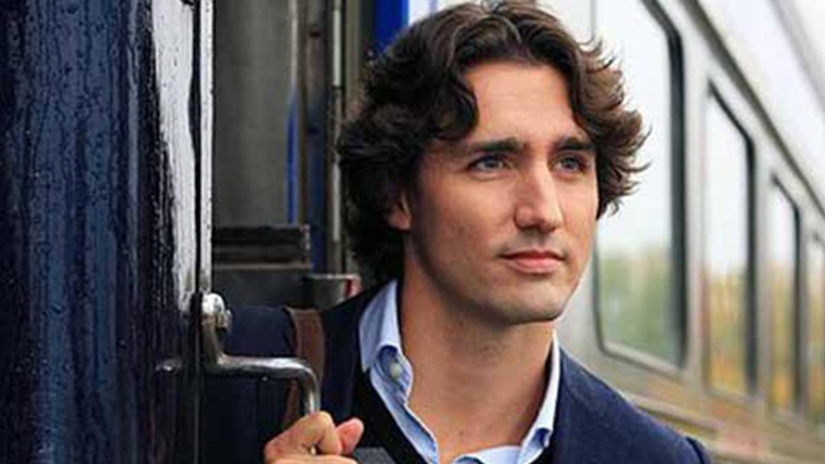 20 Pictures of Justin Trudeau You'd Rather See Than Study