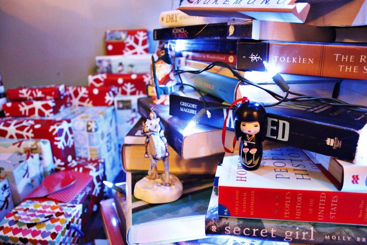 11 Gift Ideas For Your Book Lover