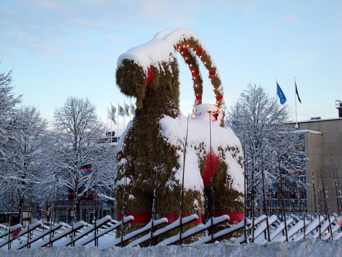 Obscure History: Giant Holiday Goat Edition