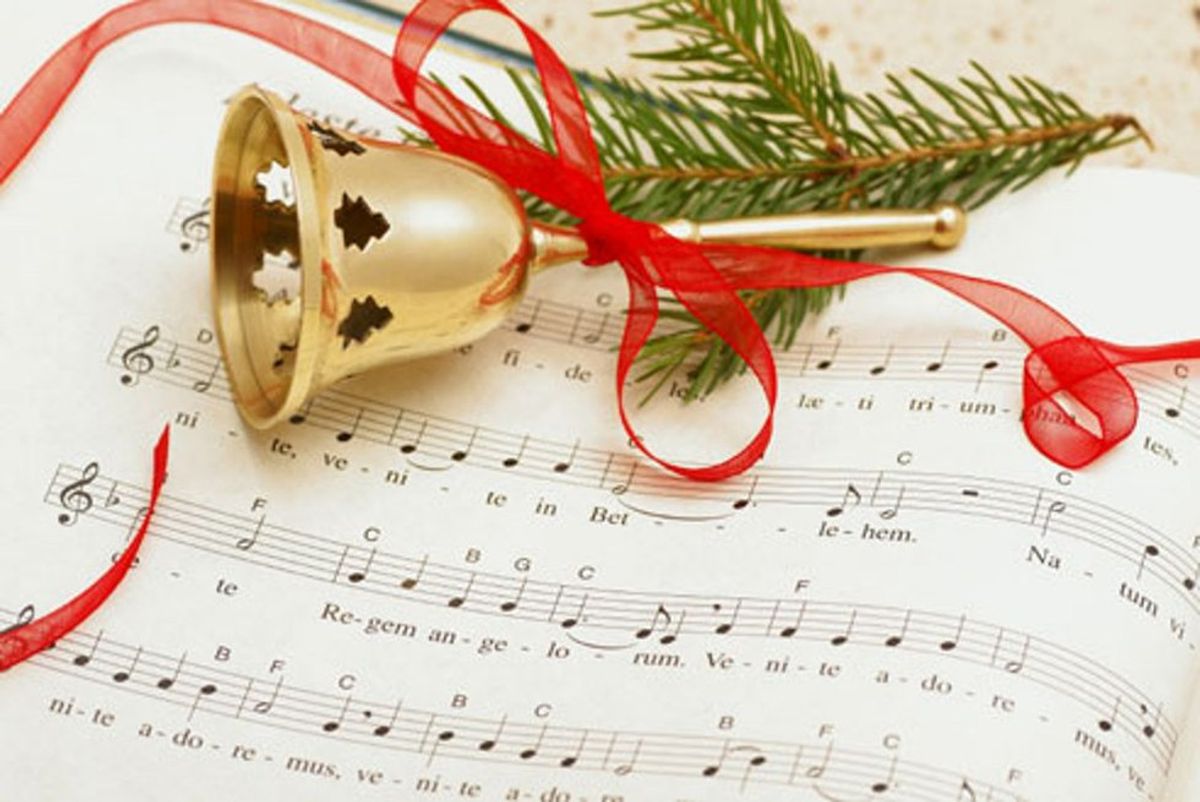 7 Songs You'll Forget The Words To While Christmas Caroling