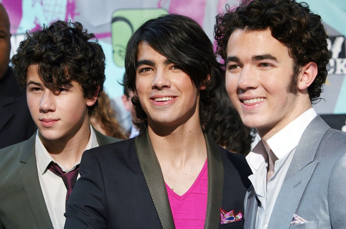 Your Relationship With Your Siblings As Told By The Jonas Brothers