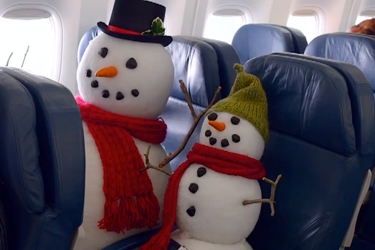 7 Traveling Tips To Keep You Sane Through The Holidays