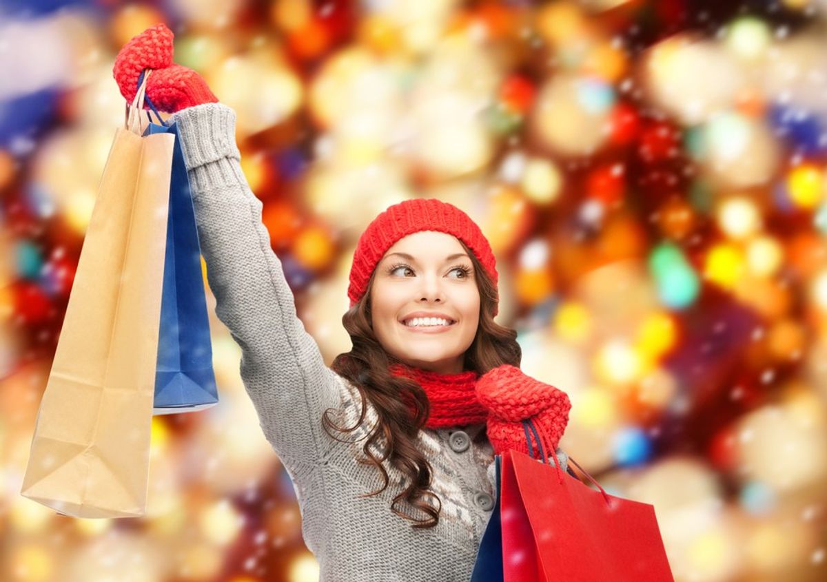 How To Maximize Your Christmas Shopping On A Budget