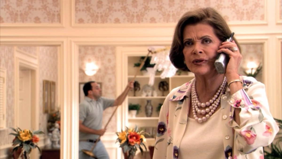 8 Reasons Why Lucille Bluth Is The OG Queen B
