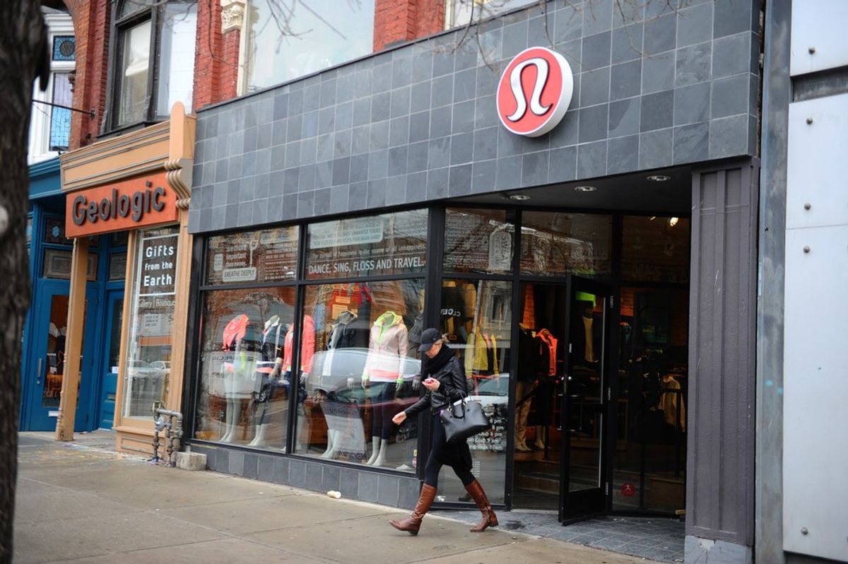 The Holiday Tale Of The Condescending Lululemon Worker
