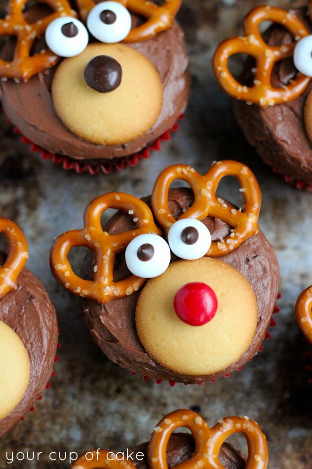 15 Christmas DIYs And Recipes To Try