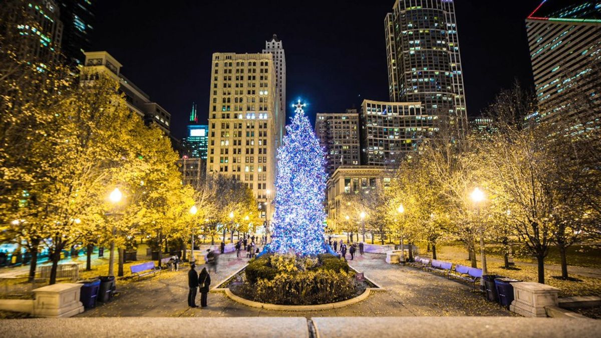10 Reasons Why Chicago, Illinois Is The Best City To Visit During The Holidays