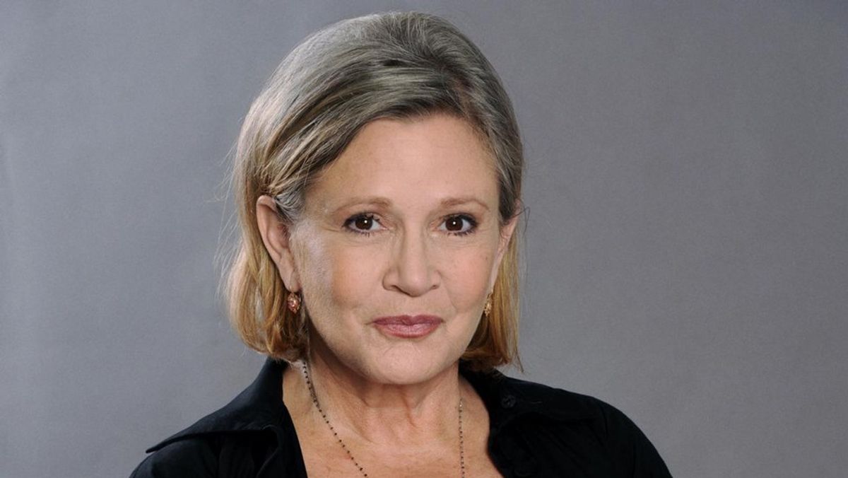 Carrie Fisher Suffers Heart Attack Aboard Plane