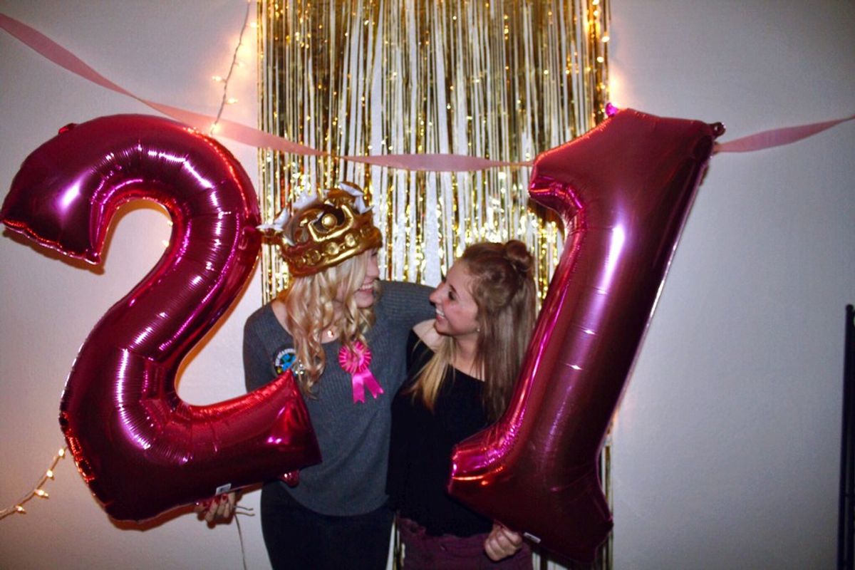21 Things That Happen When All Your Friends Are 21