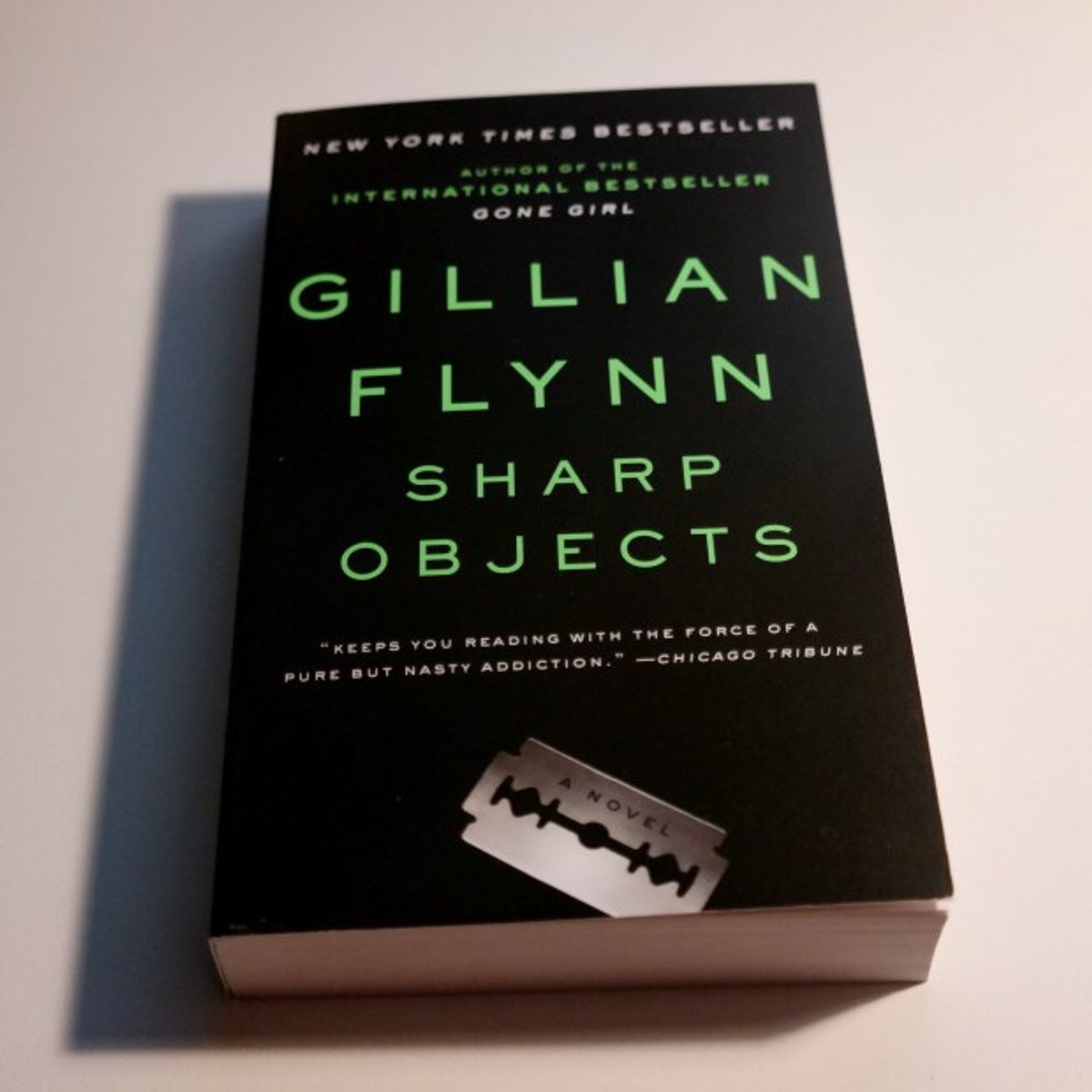 A Review Of Gillian Flynn's "Sharp Objects"