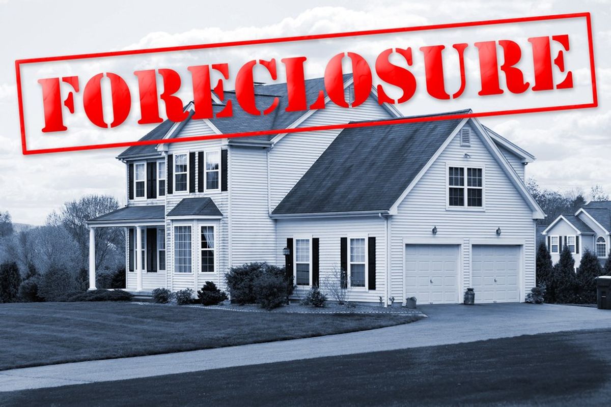 My Parents Losing Their House to Foreclosure Feels Like a Nightmare
