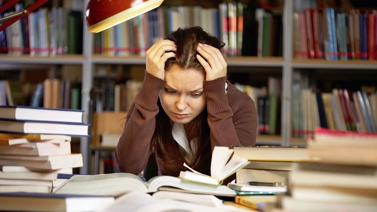 An Open Letter To Stressed College Students Nearing The End of Winter Break