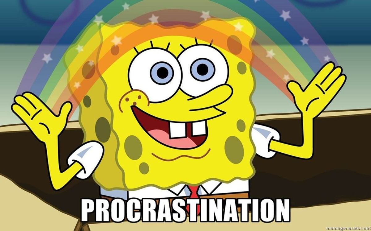 8 Things Procrastinators Experience When Trying To Study Before School Starts Again