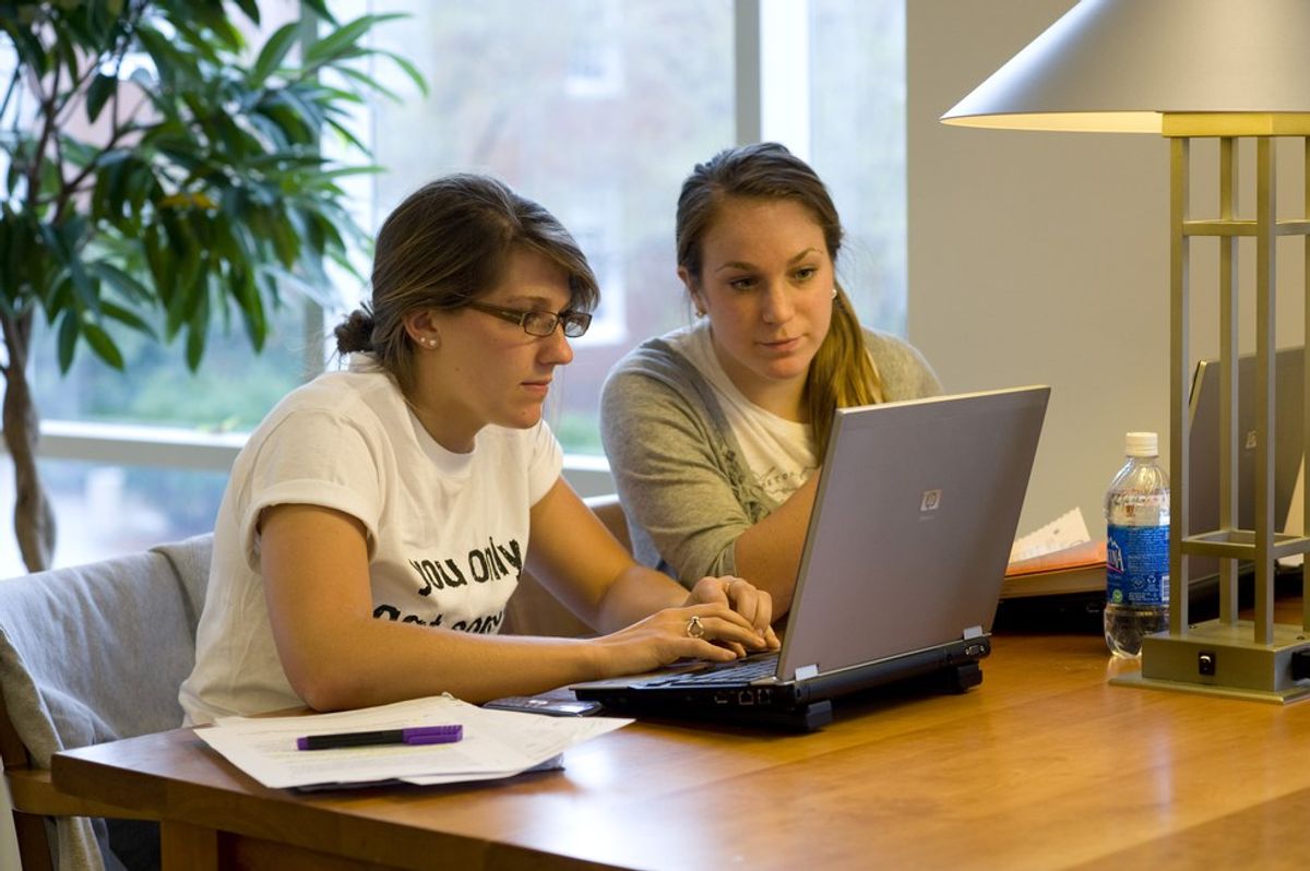 10 Things All Students Taking An Online Class Can Relate To
