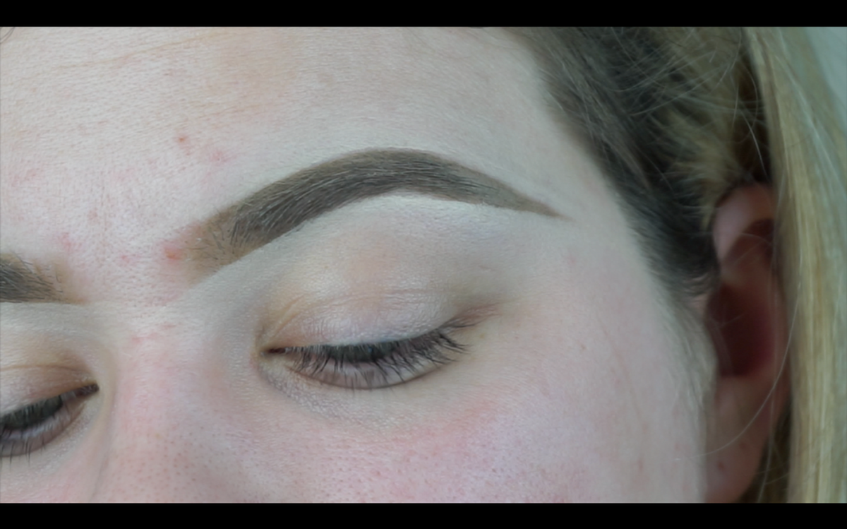 How To Get Perfect Eyebrows In Under 3 Minutes