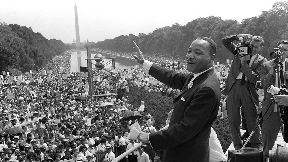 15 MLK Quotes Every American Needs To Read Right Now