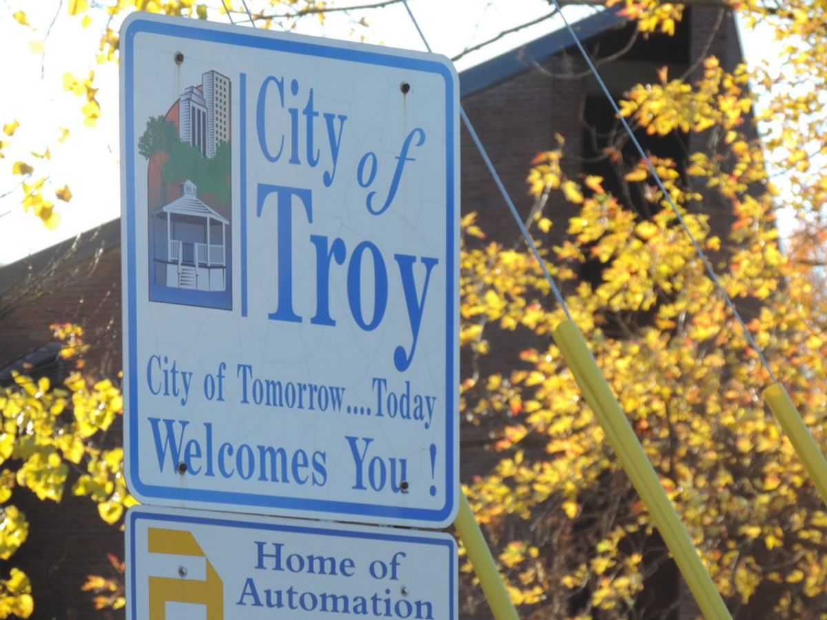 10 Things You Know To Be True If You're From Troy, Michigan