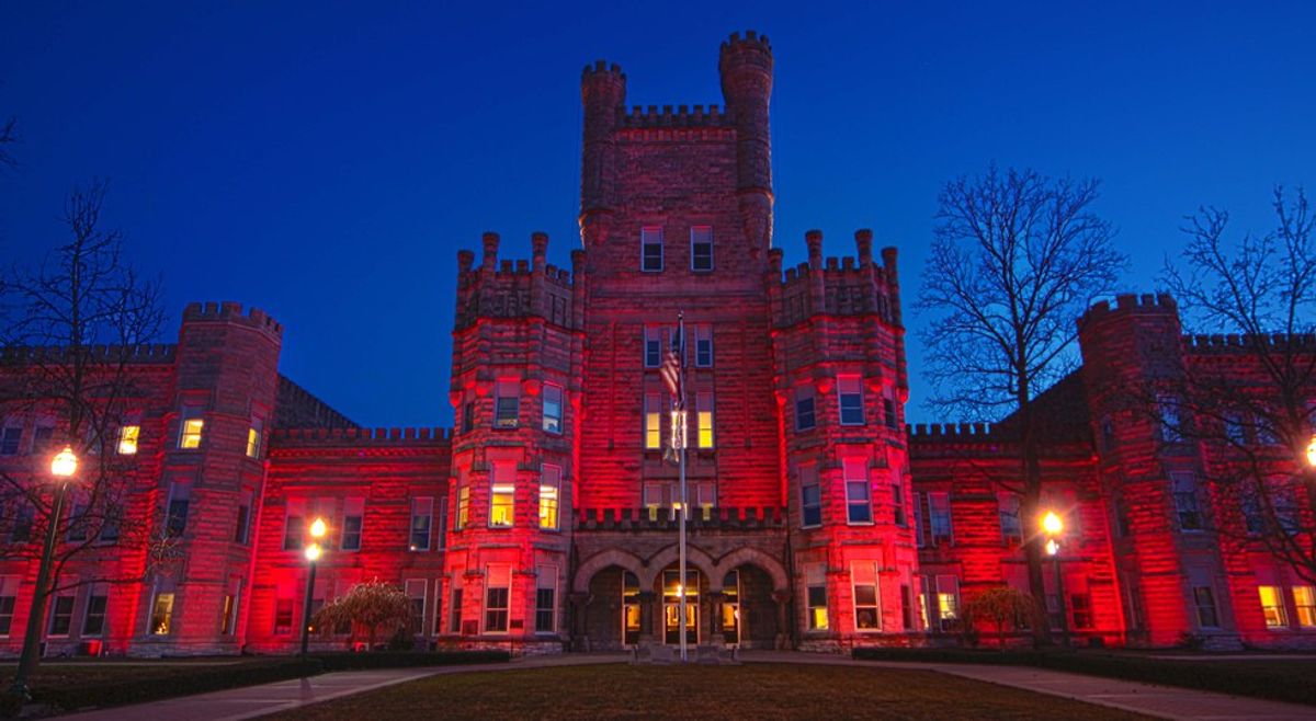 33 Questions I Have For Eastern Illinois University