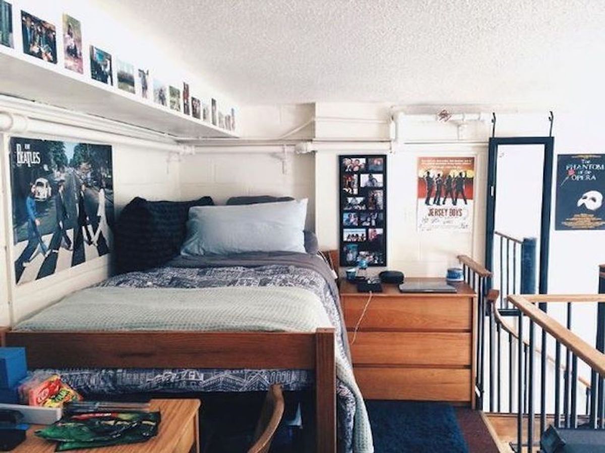 5 Thoughts You Have Going Back To Dorm Life After Break