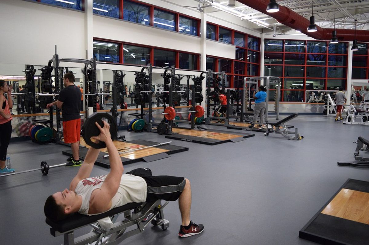 5 Reasons You Should Work Out In College