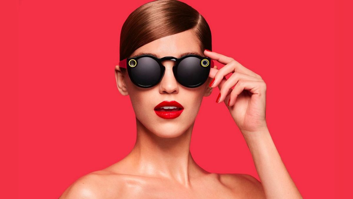 Seven Days with Snapchat Spectacles: A Review