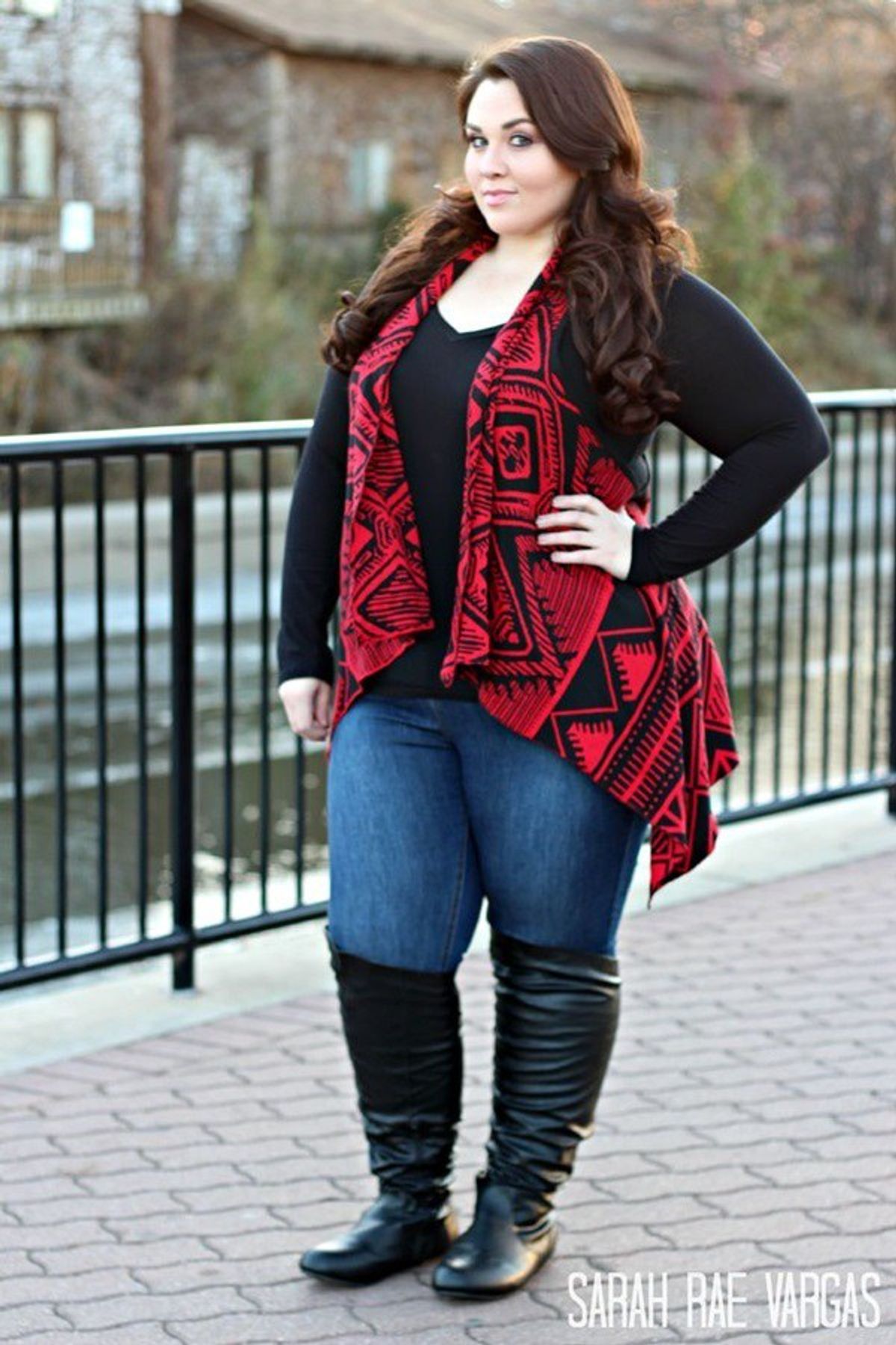7 Fall And Winter Outfit Ideas For Curvy Girls