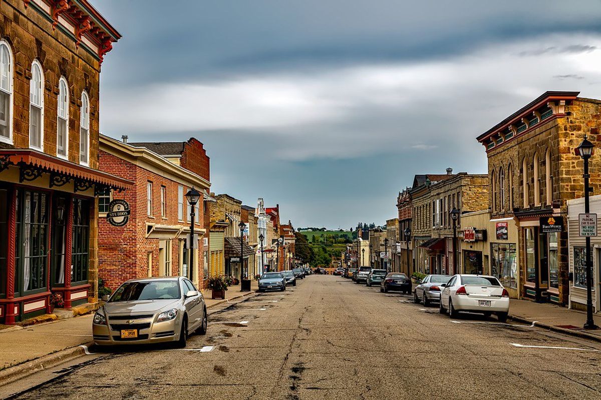 10 Signs You Grew Up In A Small Town