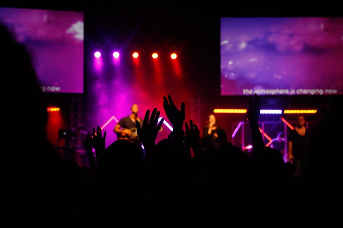 10 Common Phrases Of A Worship Team