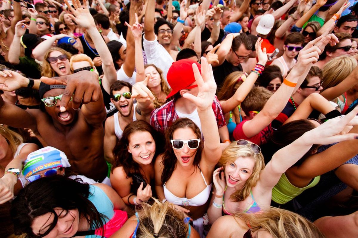 10 Reasons Why You Should Go on Spring Break
