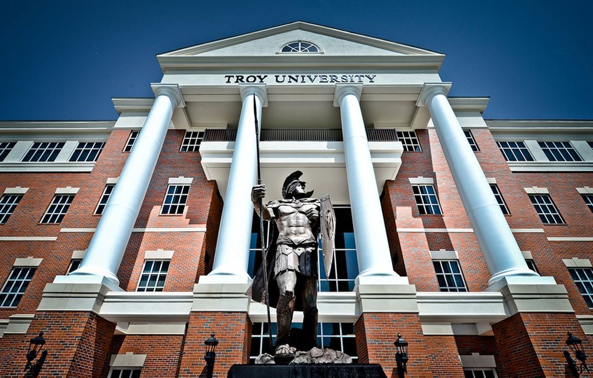 27 Things All Troy Students Know Are True