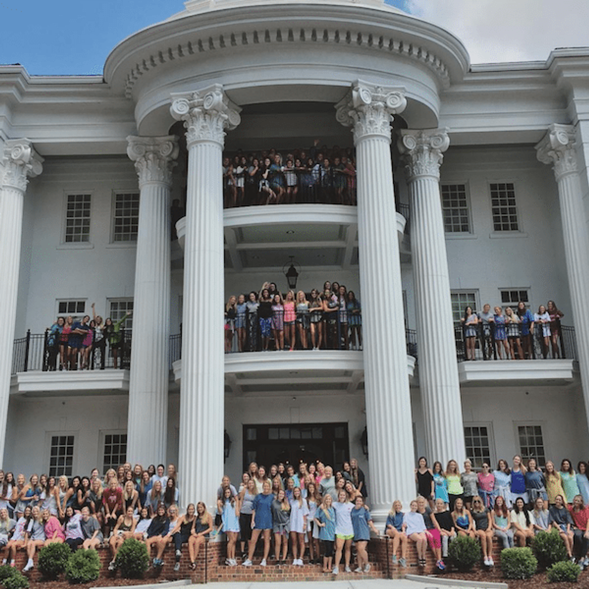 What It's Really Like To Live In A Sorority House