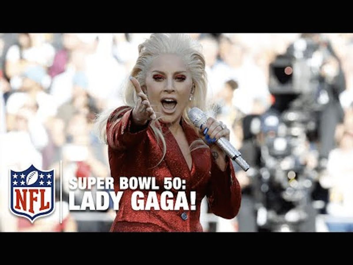 7 Signs You Are A Stereotypical Girl: Super Bowl Edition