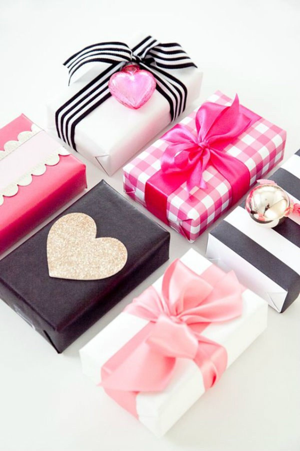 10 Gifts You Can Buy For Your Valentine That Aren't Cliche AF