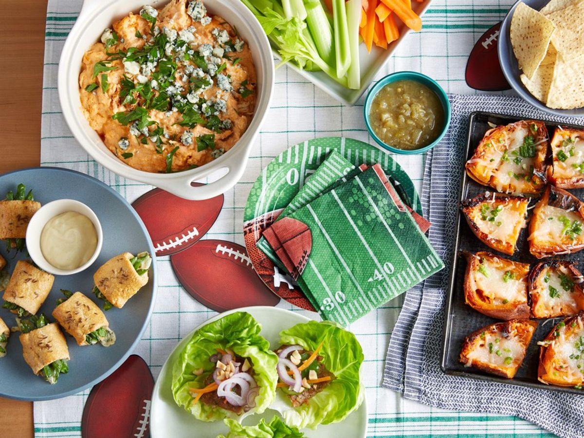 10 Things To Do At Super Bowl Parties If You’re Not A Super Fan