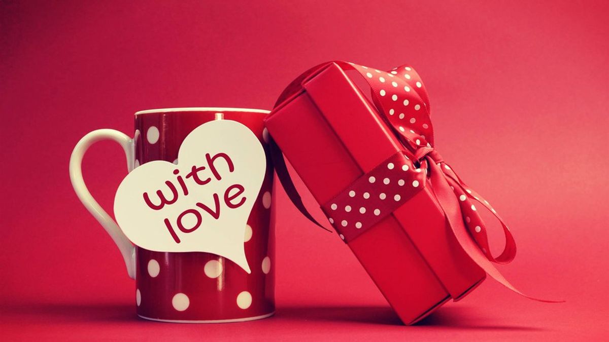 10 Last Minute Valentine's Day Gift Ideas For Every Boyfriend & Girlfriend