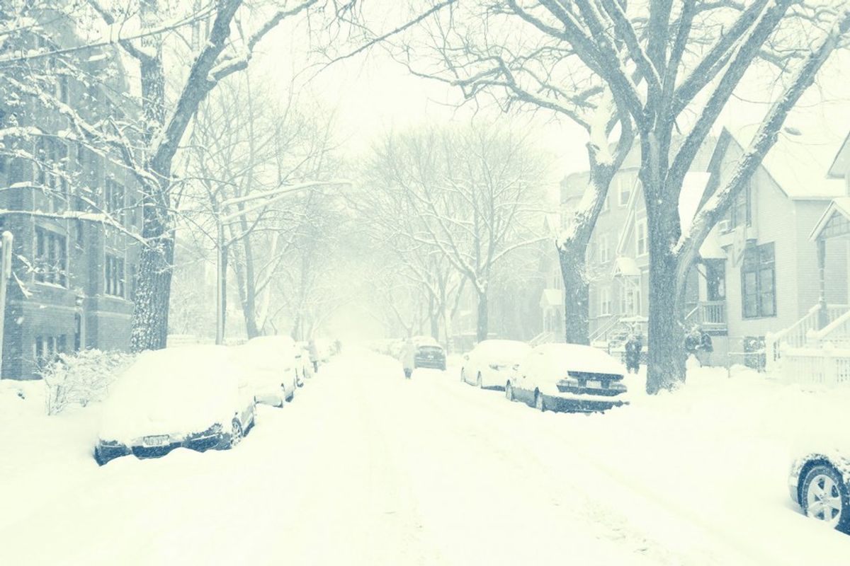The 5 Things That Happened When You're Snowed In At College