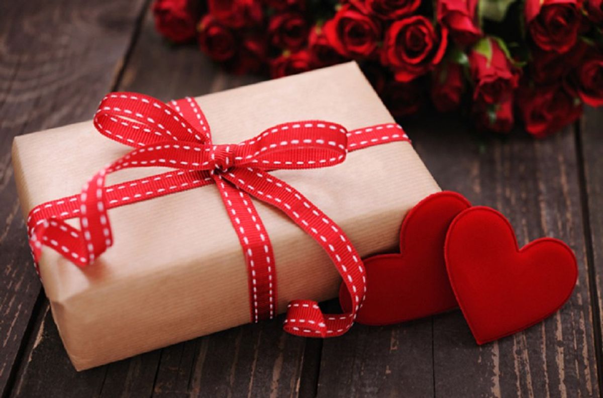 5 Last Minute Valentine's Day Gifts For Her