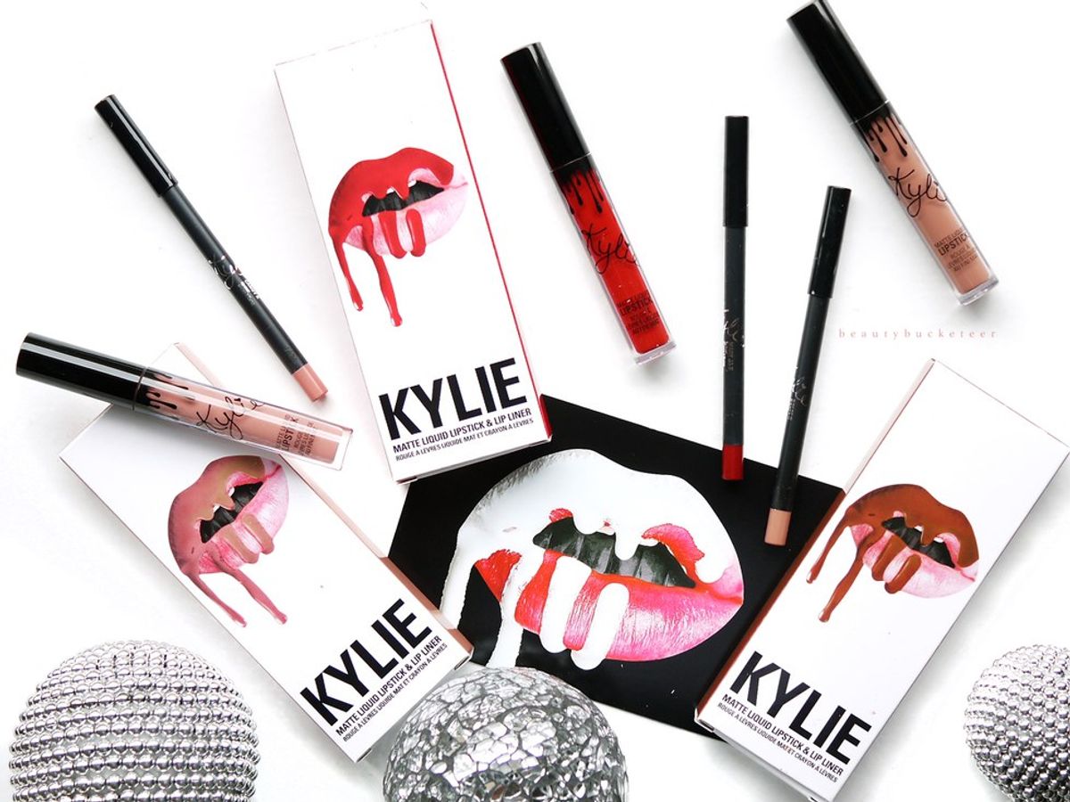 12 Signs You Are Too Emotionally Invested In Kylie Cosmetics